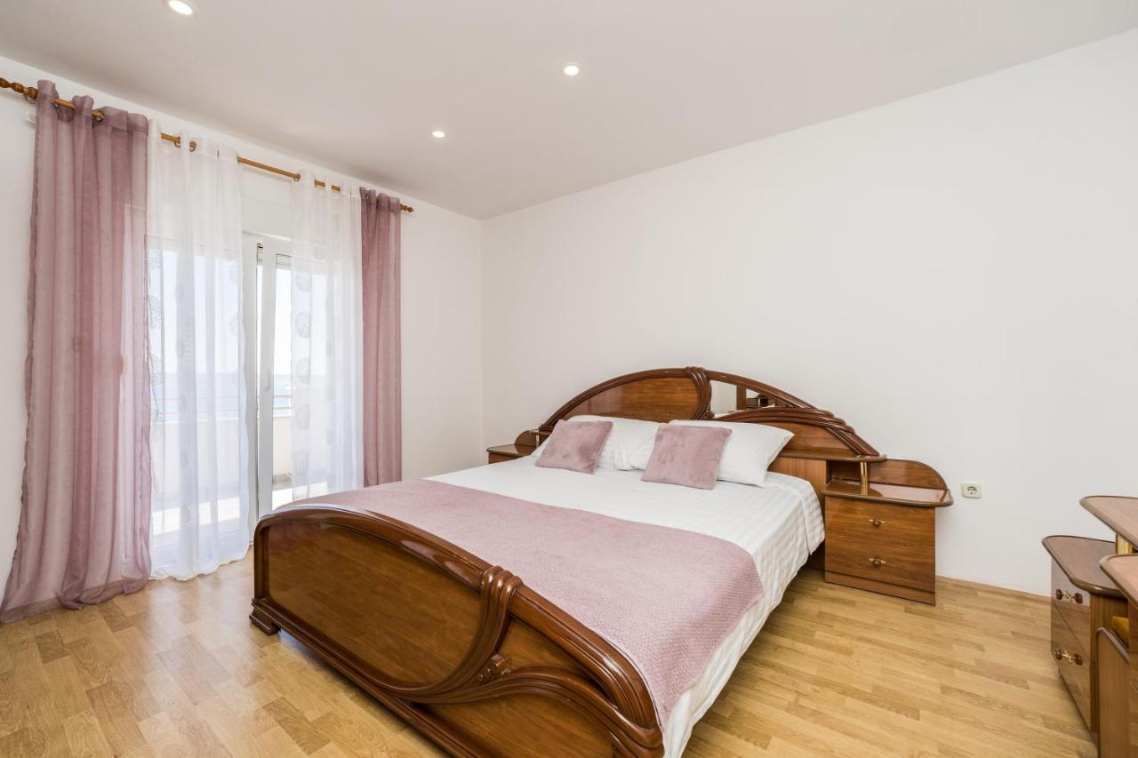Apartmani Tomeri สตารีกราด-ปาเคลนีซา ภายนอก รูปภาพ